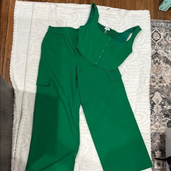 Wayf Pants - Green Women's two Piece Pant set